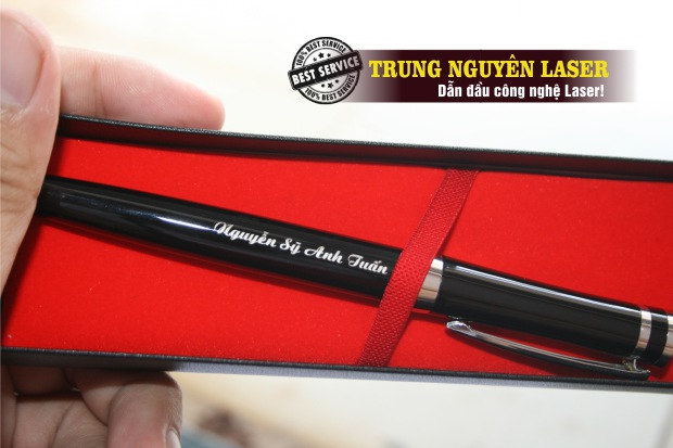 Địa chỉ Khắc Laser lên bút, khắc viết theo yêu cầu giá rẻ lấy liền tại Sài Gòn, HN